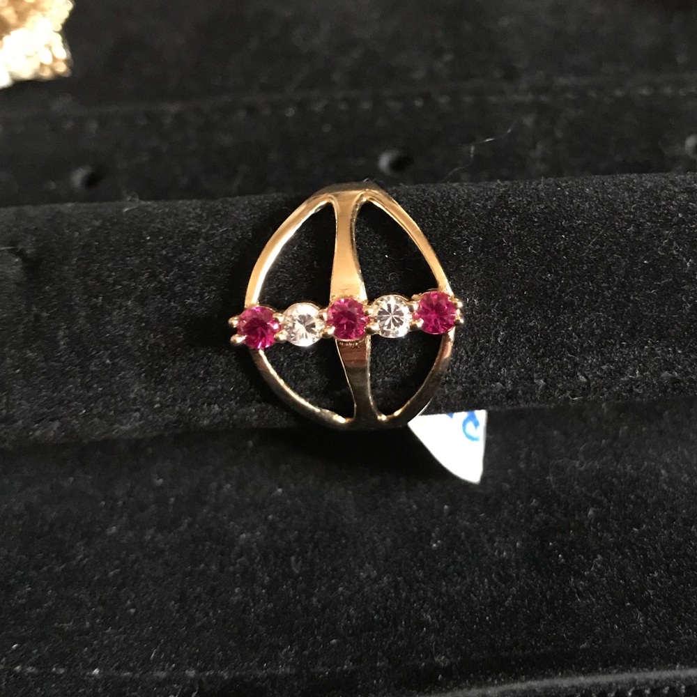 14k Gold ring - Picture 2 of 3